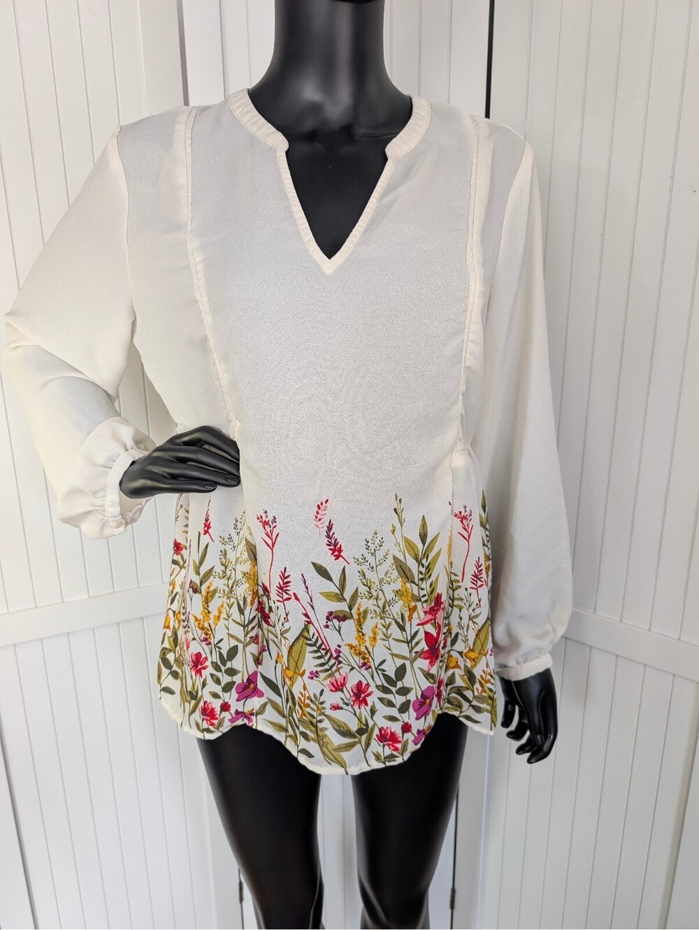 Old Navy Womens L Ivory Floral Border Peplum Blouse Long Sleeve Boho Tunic